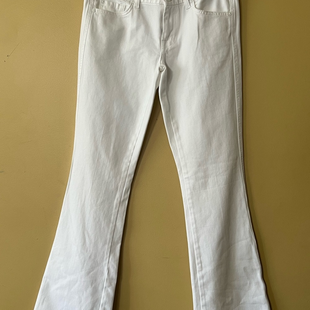 🎉🎉HP🎉🎉🎉7 For All Mankind White Wide Leg Flare Jeans